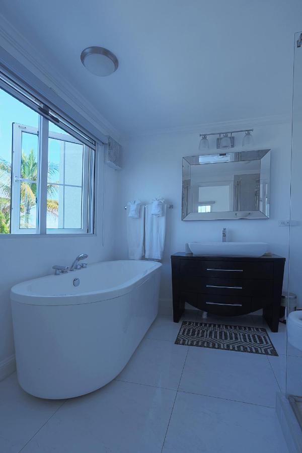 Stunning Ocean View Villa Negril Buitenkant foto