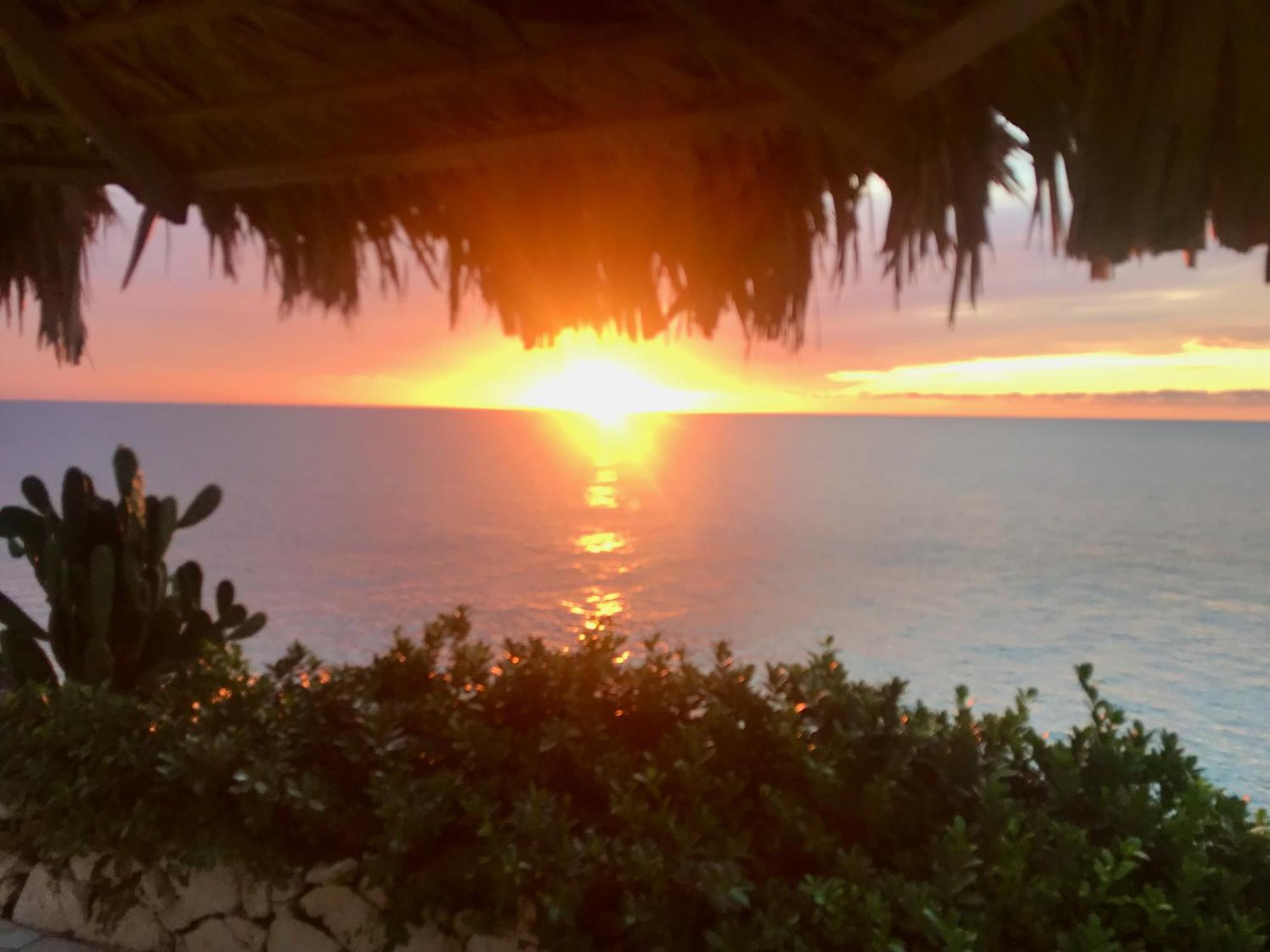 Stunning Ocean View Villa Negril Buitenkant foto