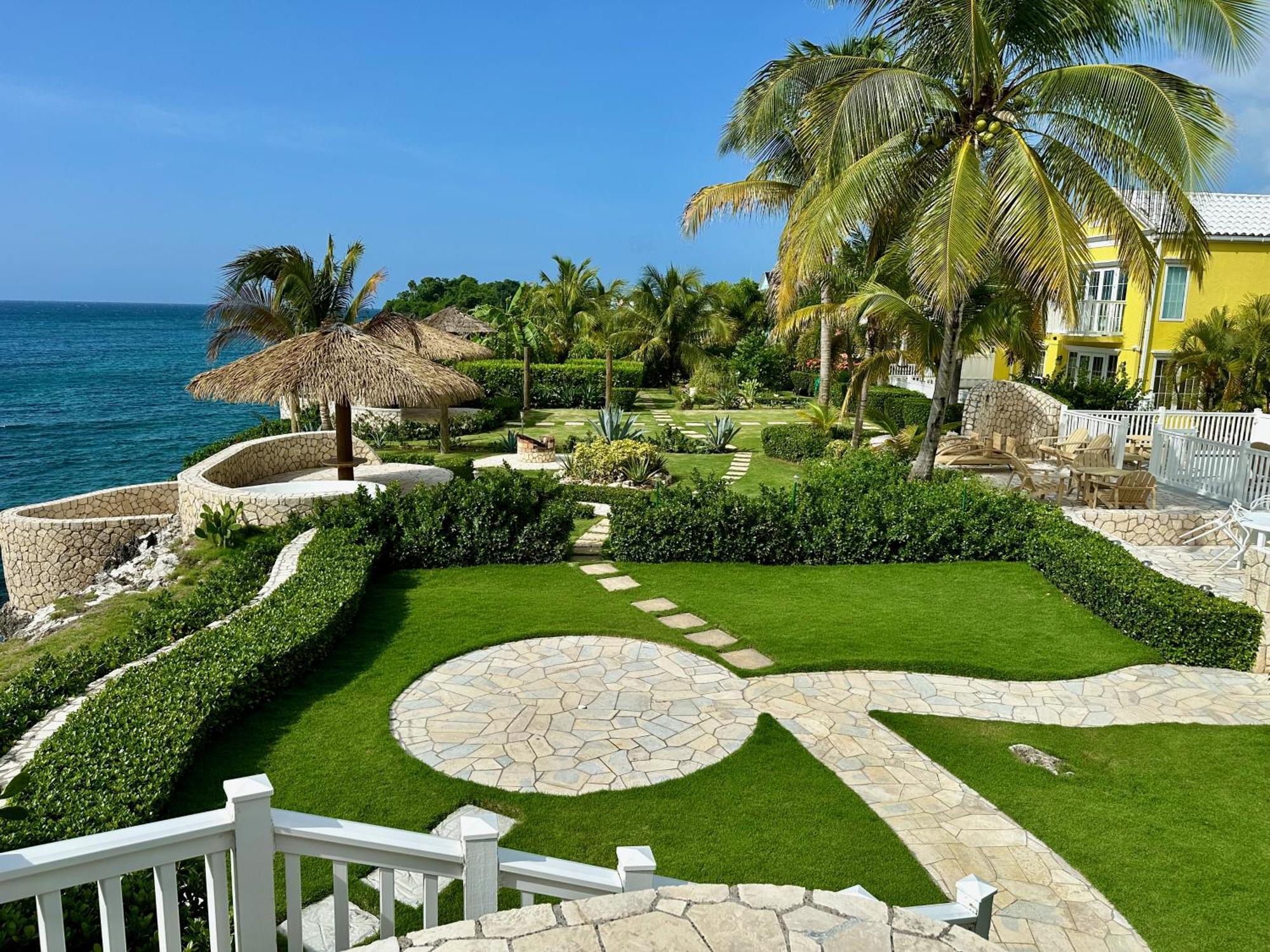 Stunning Ocean View Villa Negril Buitenkant foto